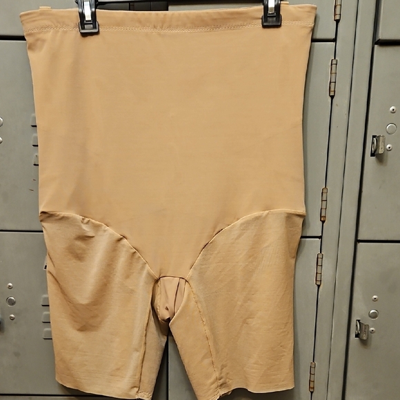 Honeylove Other - Honeylove High-Waisted Shapewear in Tan